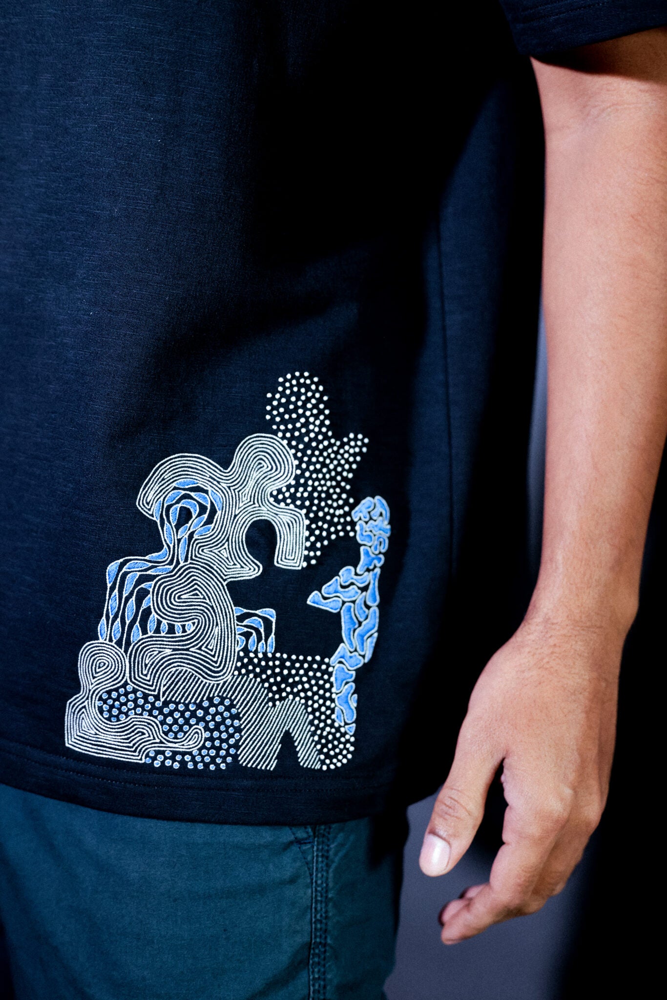 people motif on black