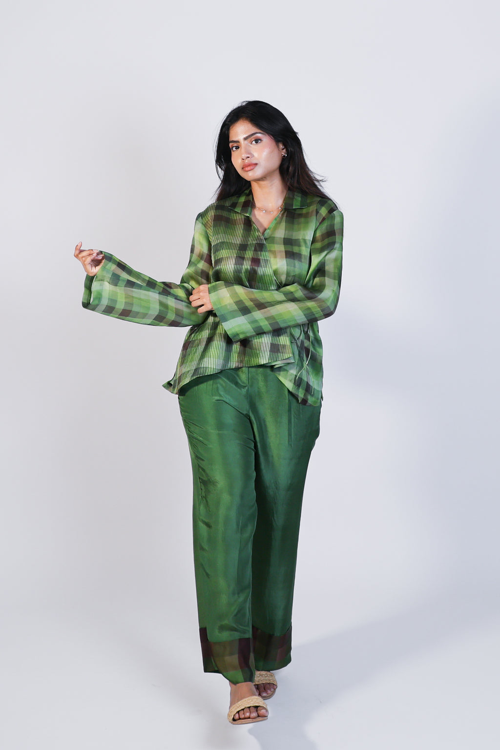 lungi hidden honey shirt