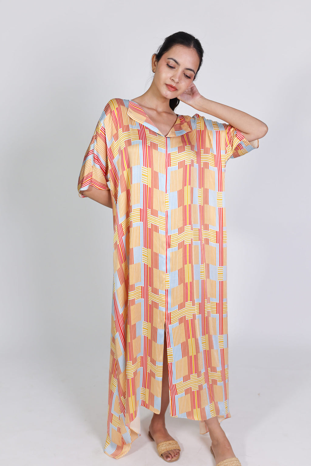 miss aligned kaftan