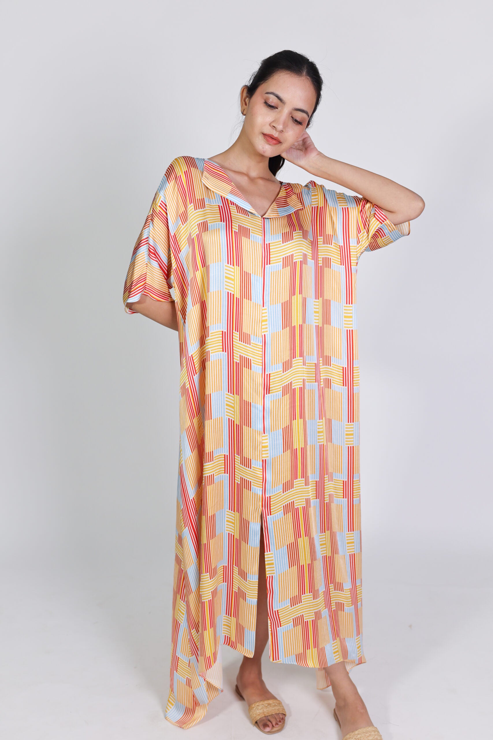 miss aligned kaftan