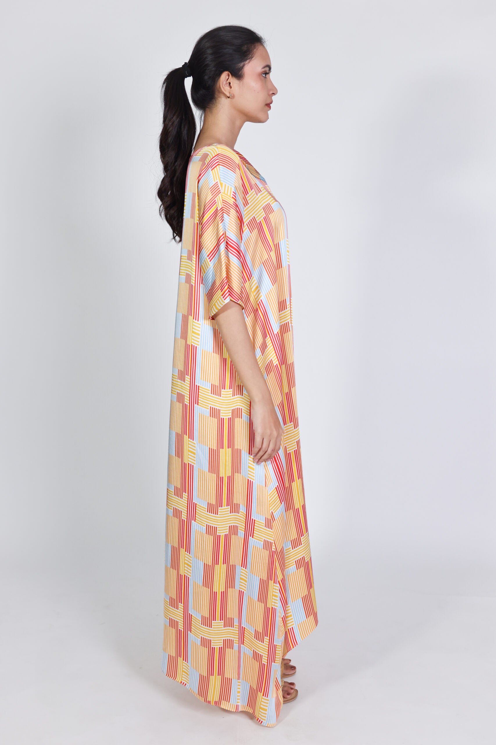 miss aligned kaftan