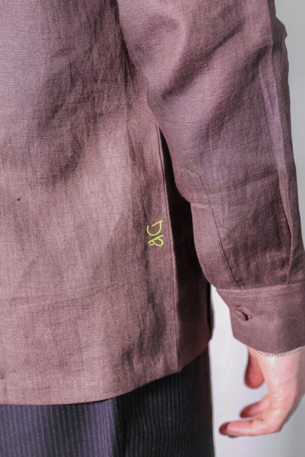 latched vertical line shirt