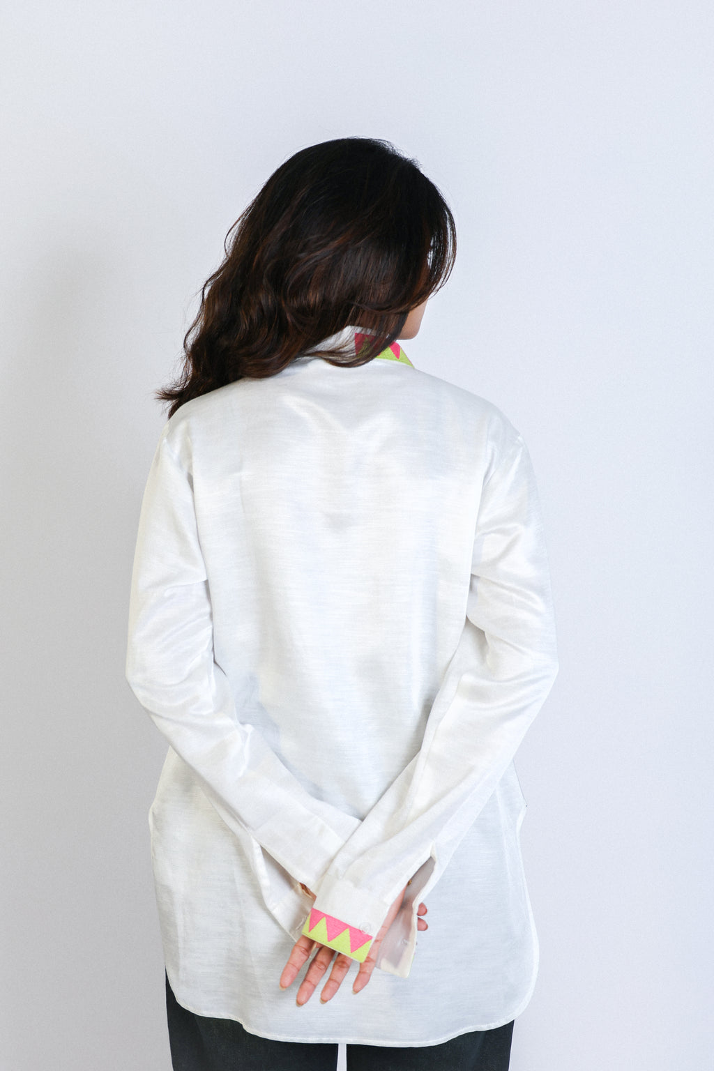 kiss & tell club shirt