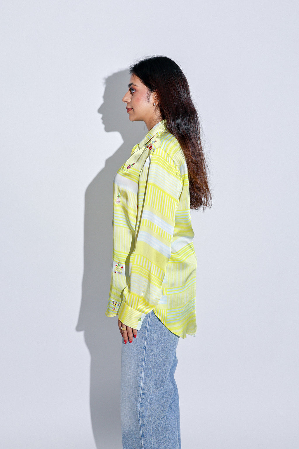 levitating blouse