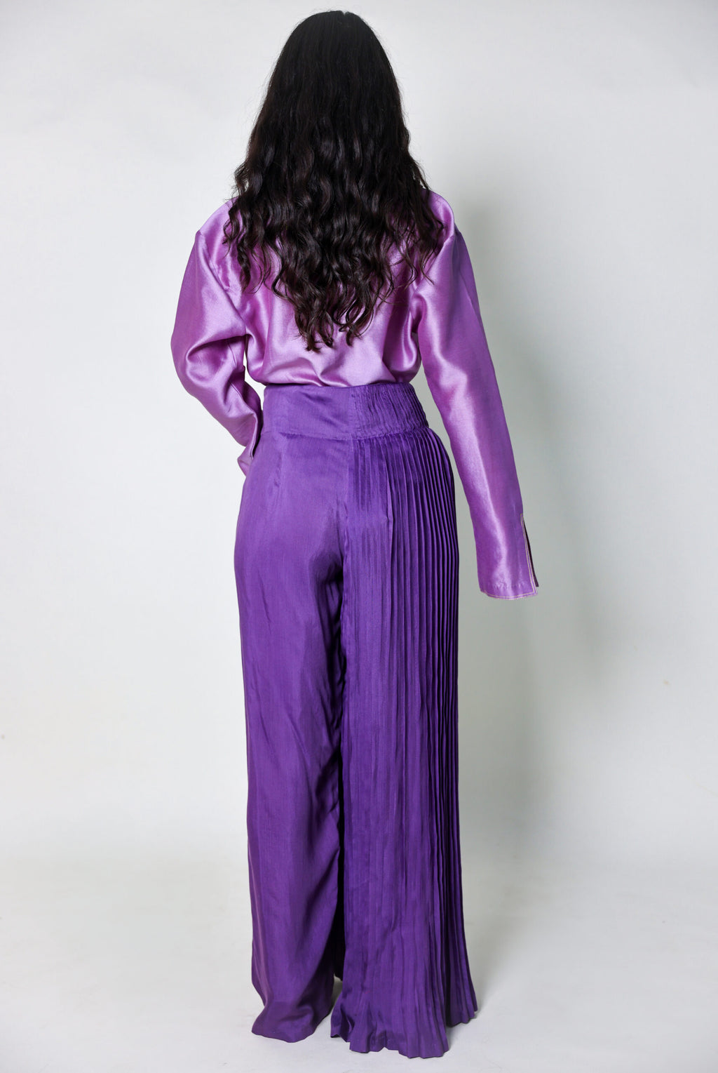 gesture knife pleat pants