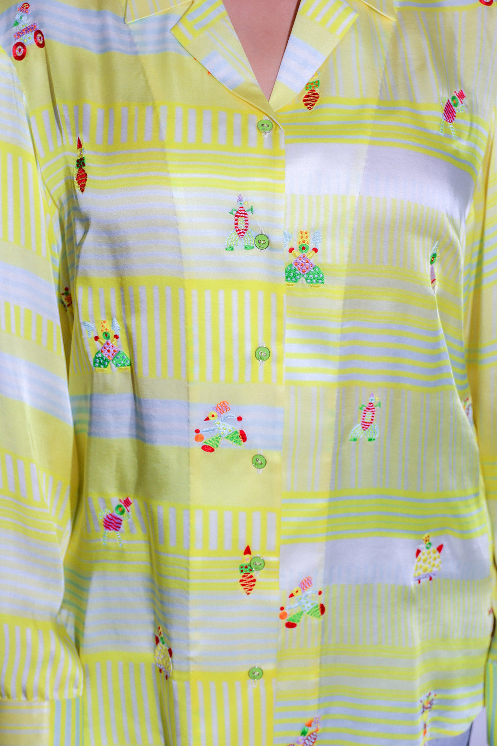 levitating blouse