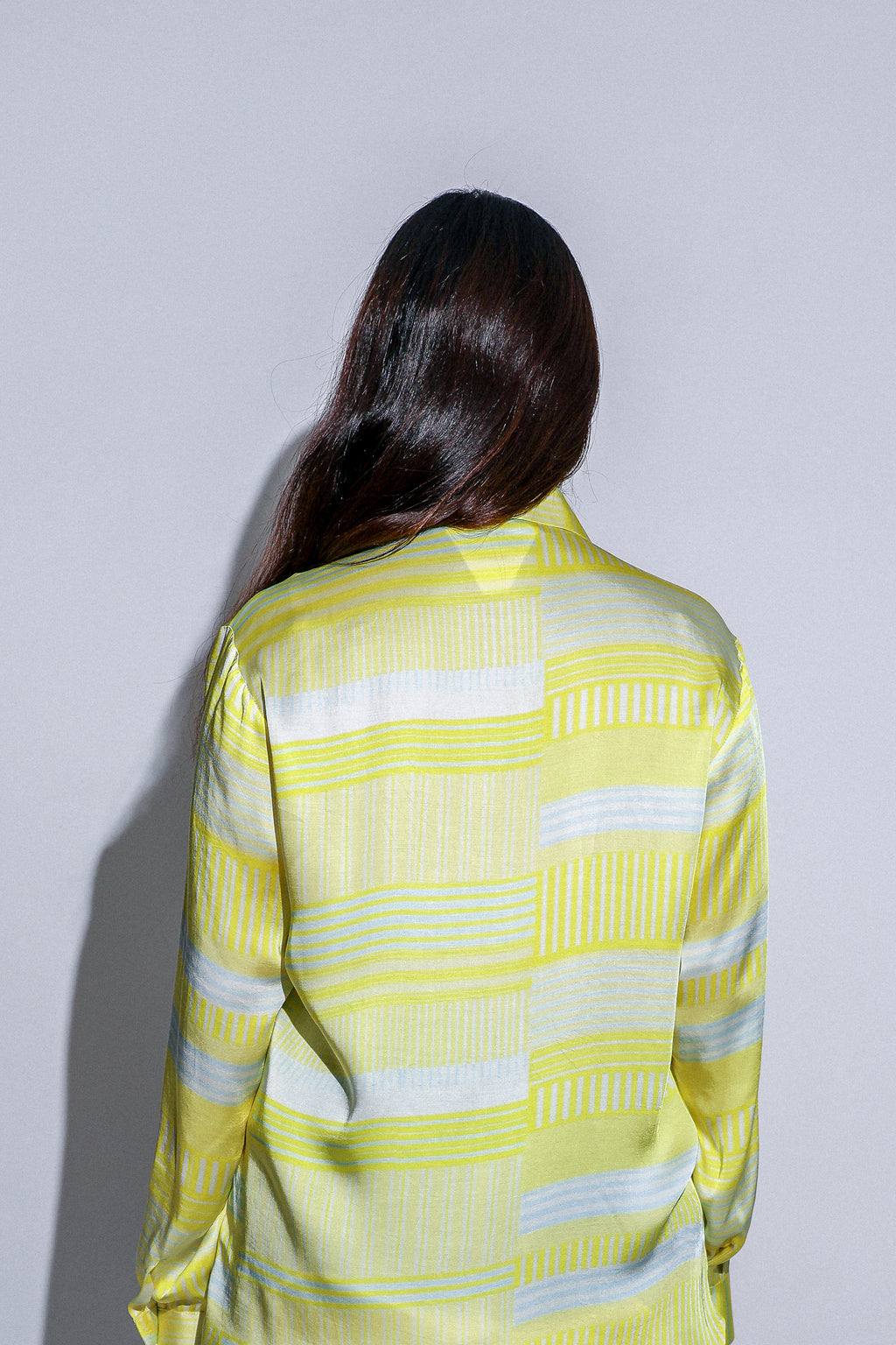 levitating blouse