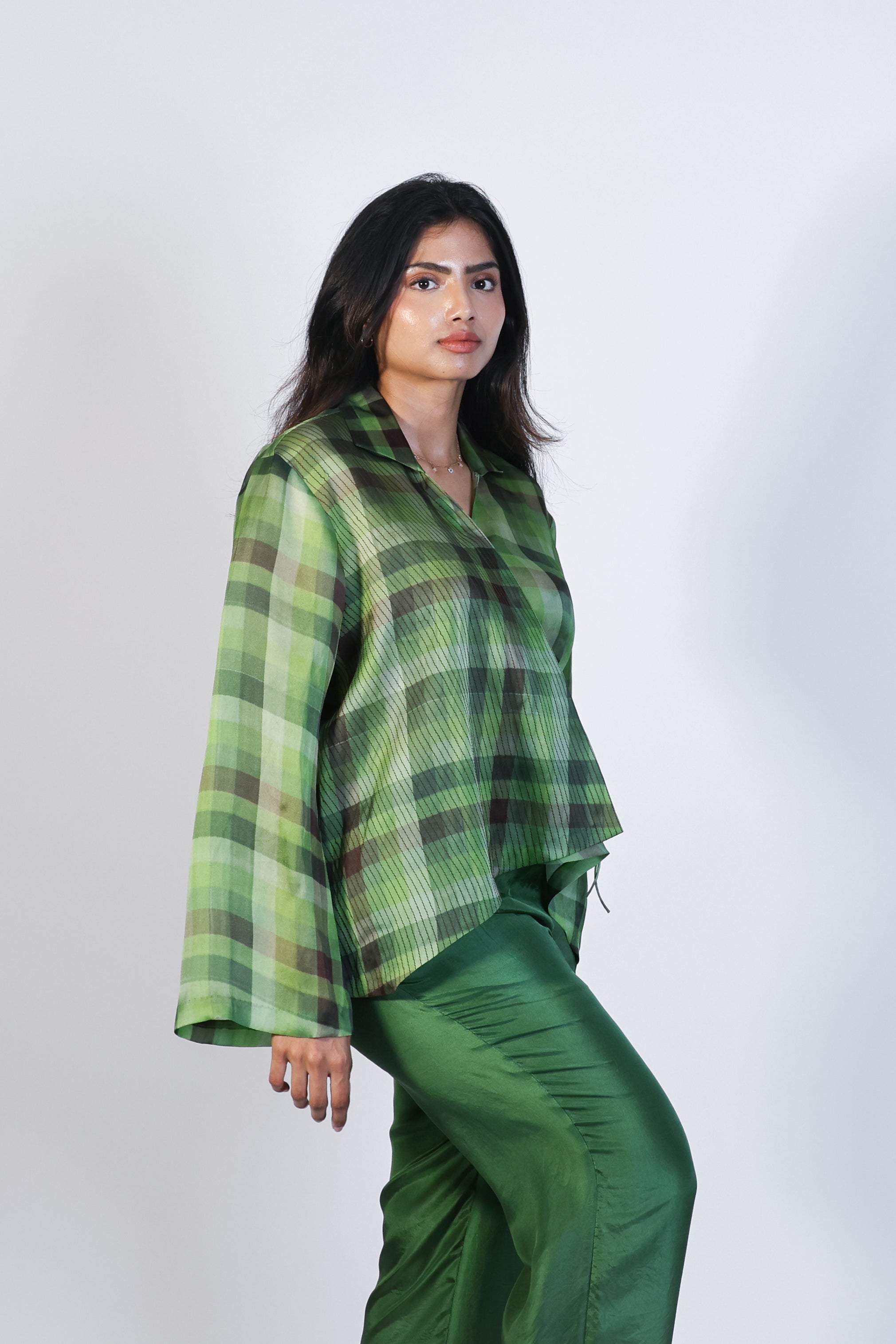 lungi hidden honey shirt