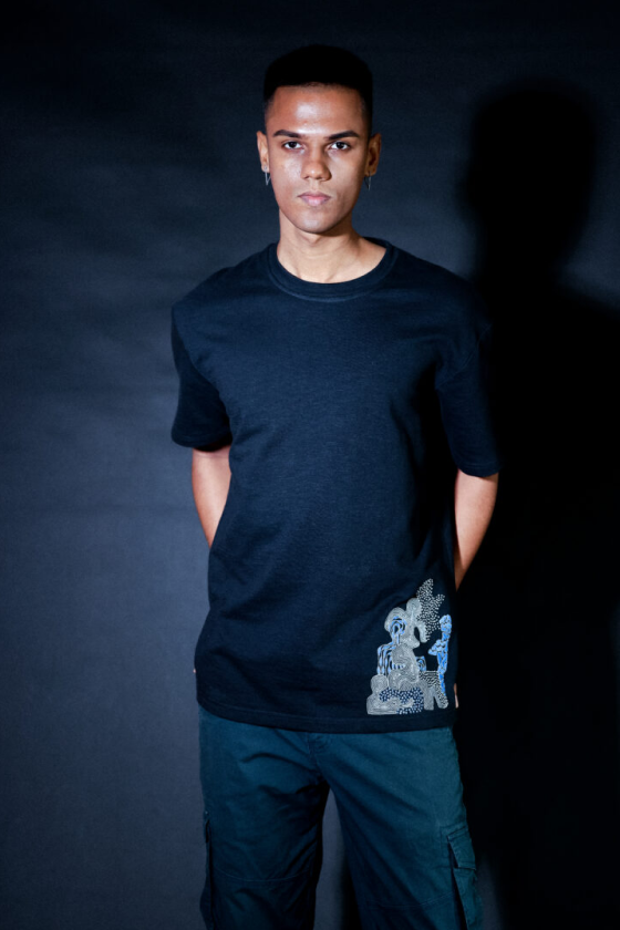 people motif on black