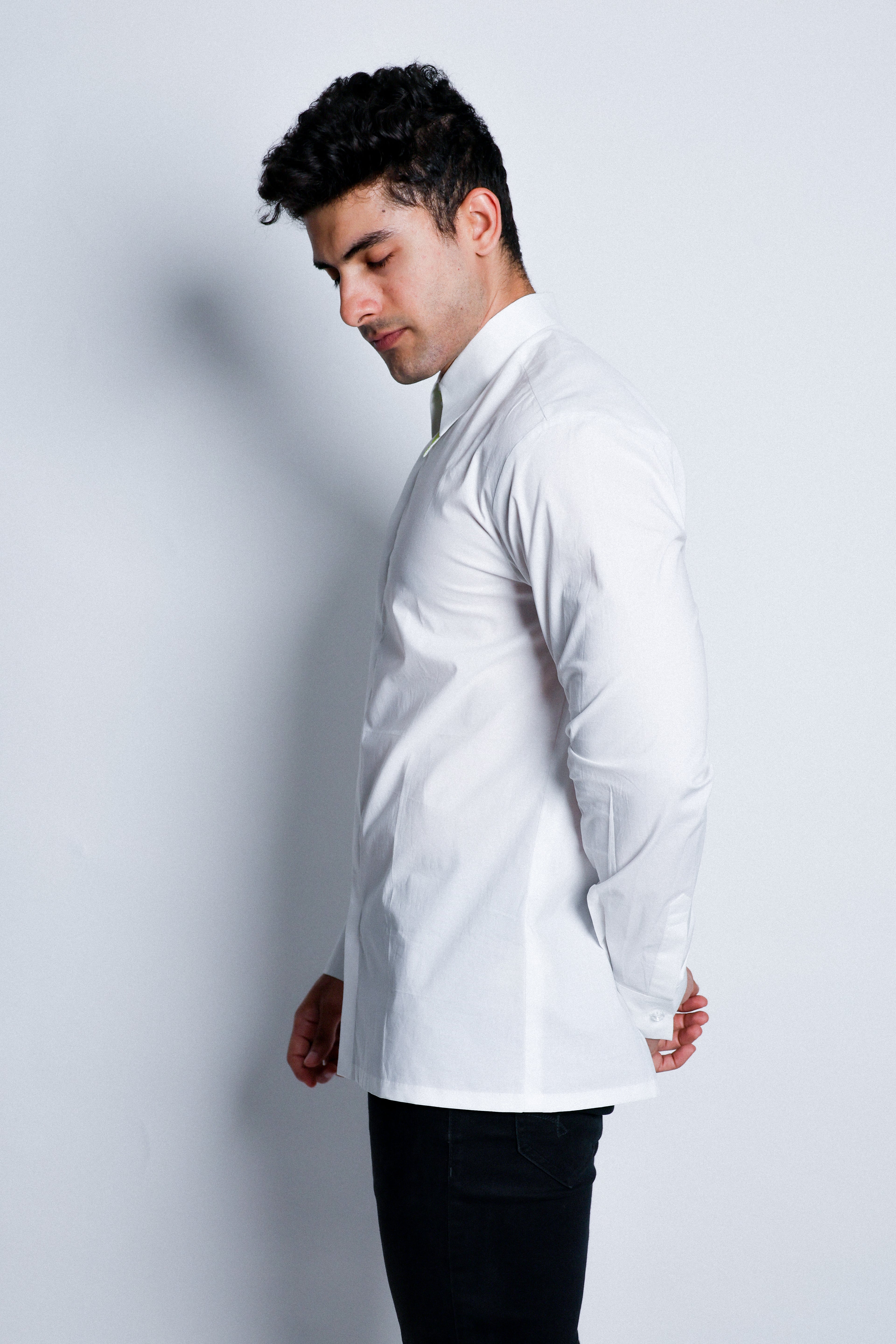 latched vertical lines shirt