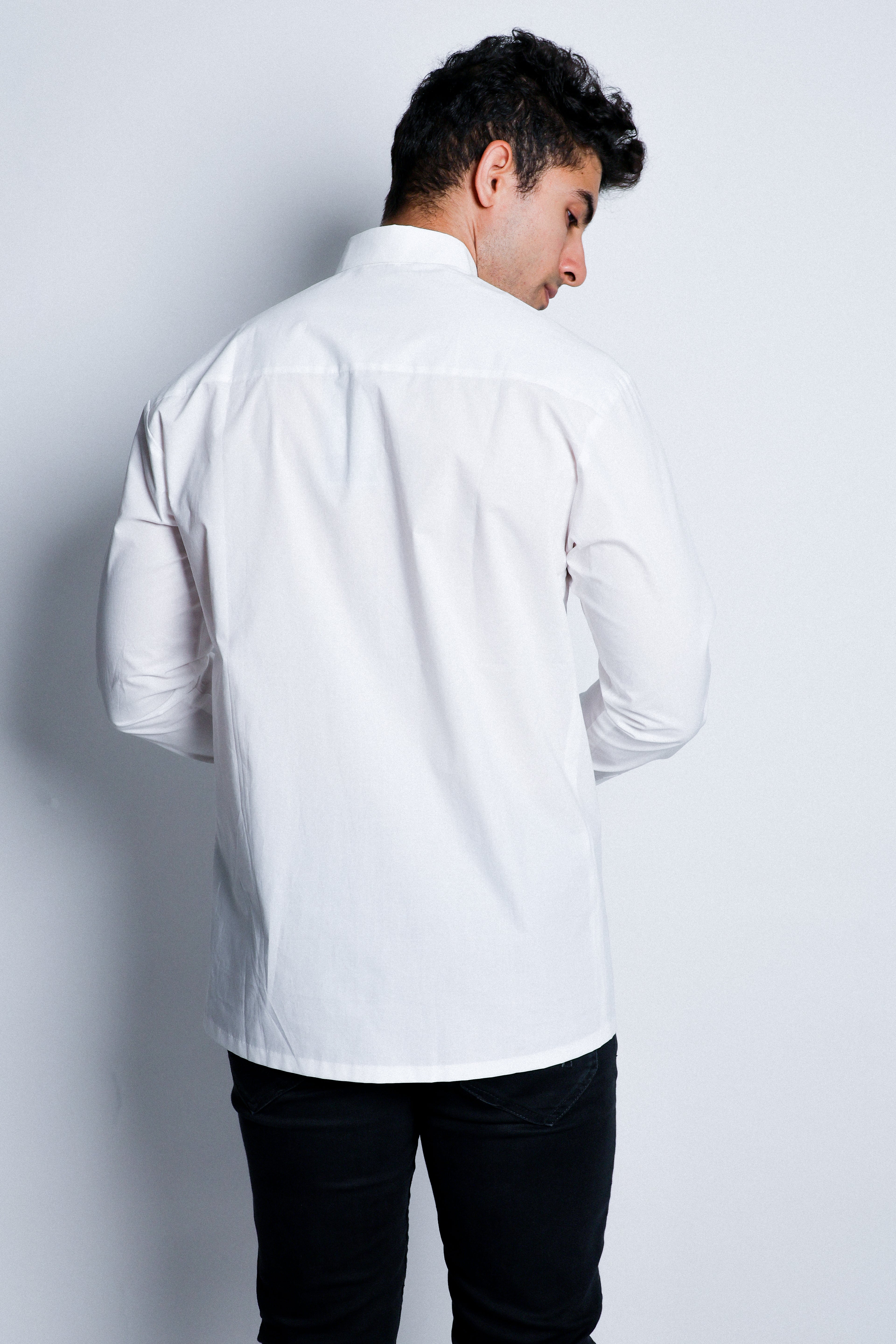 latched vertical lines shirt