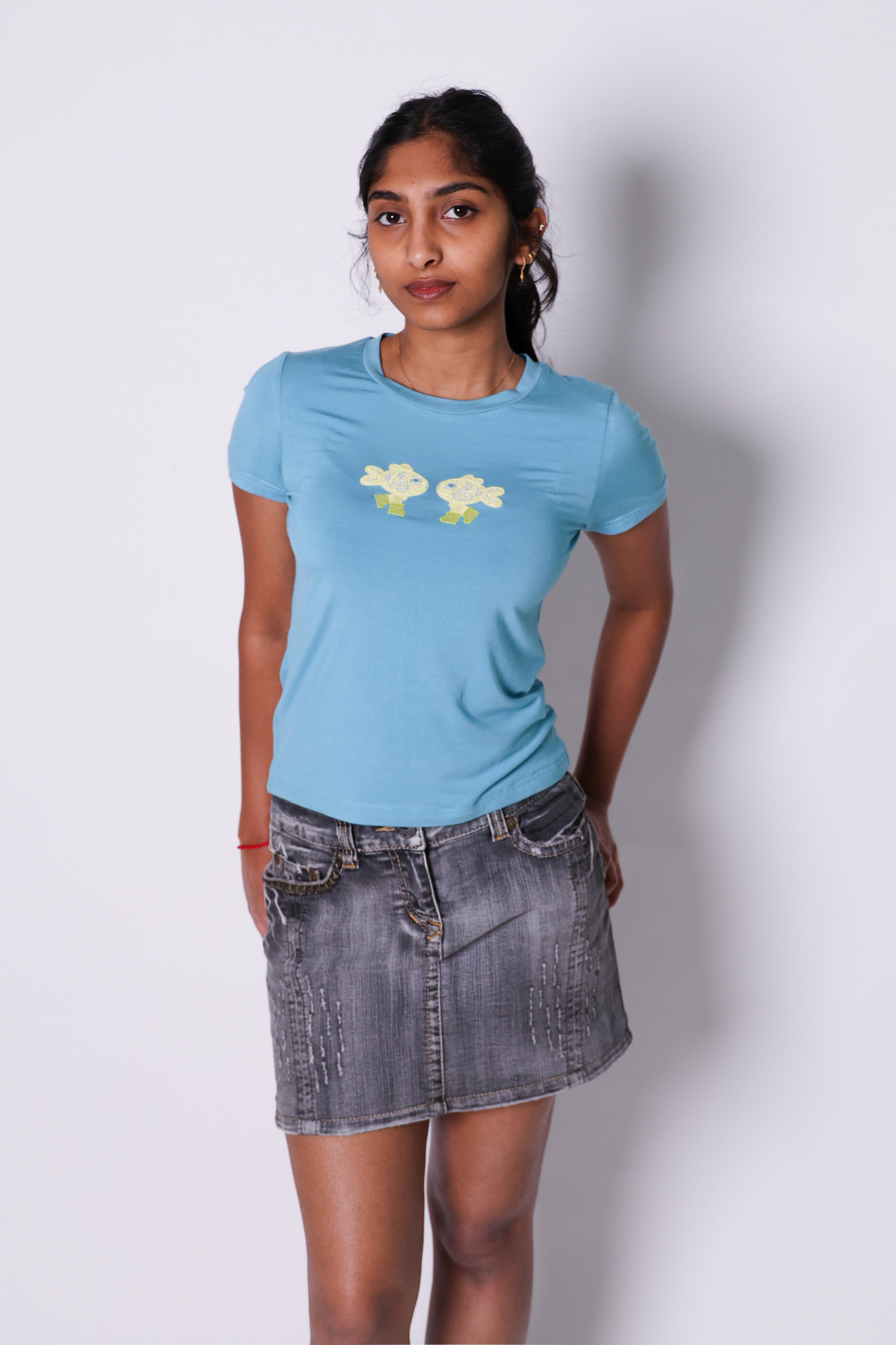 kissing fish baby tee yellow duo
