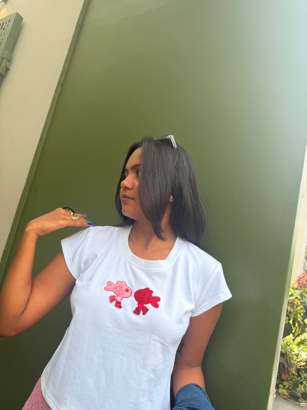 Kissing Fishy Baby Tee dynamic duo