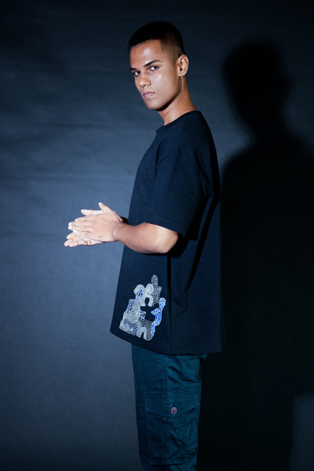 people motif on black