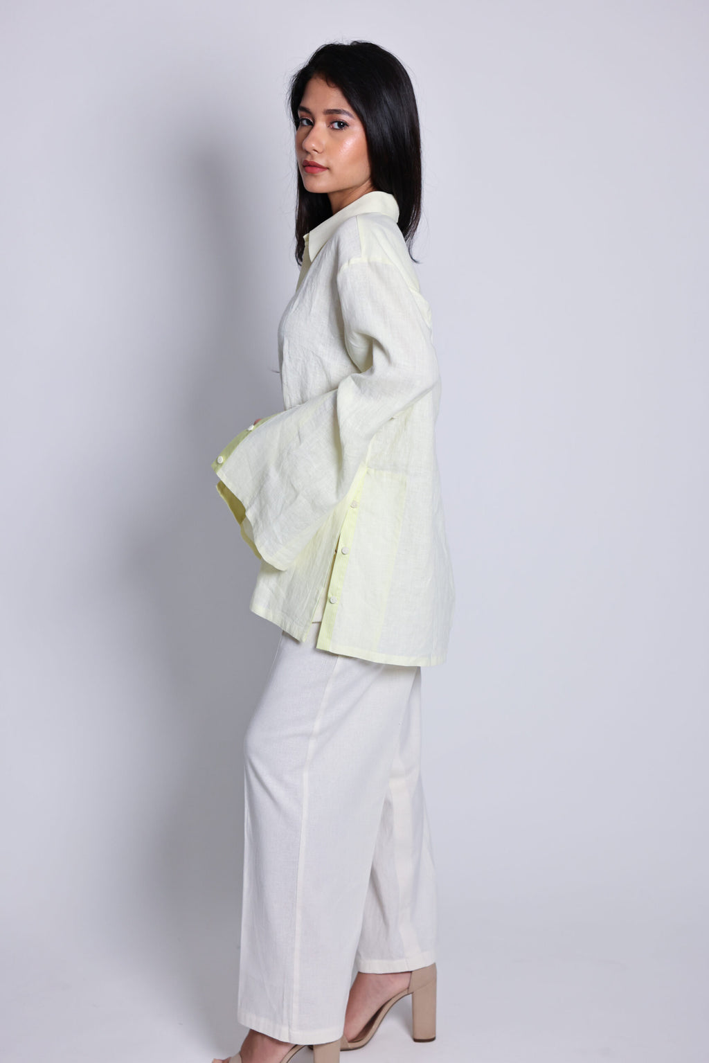 placketed shirt