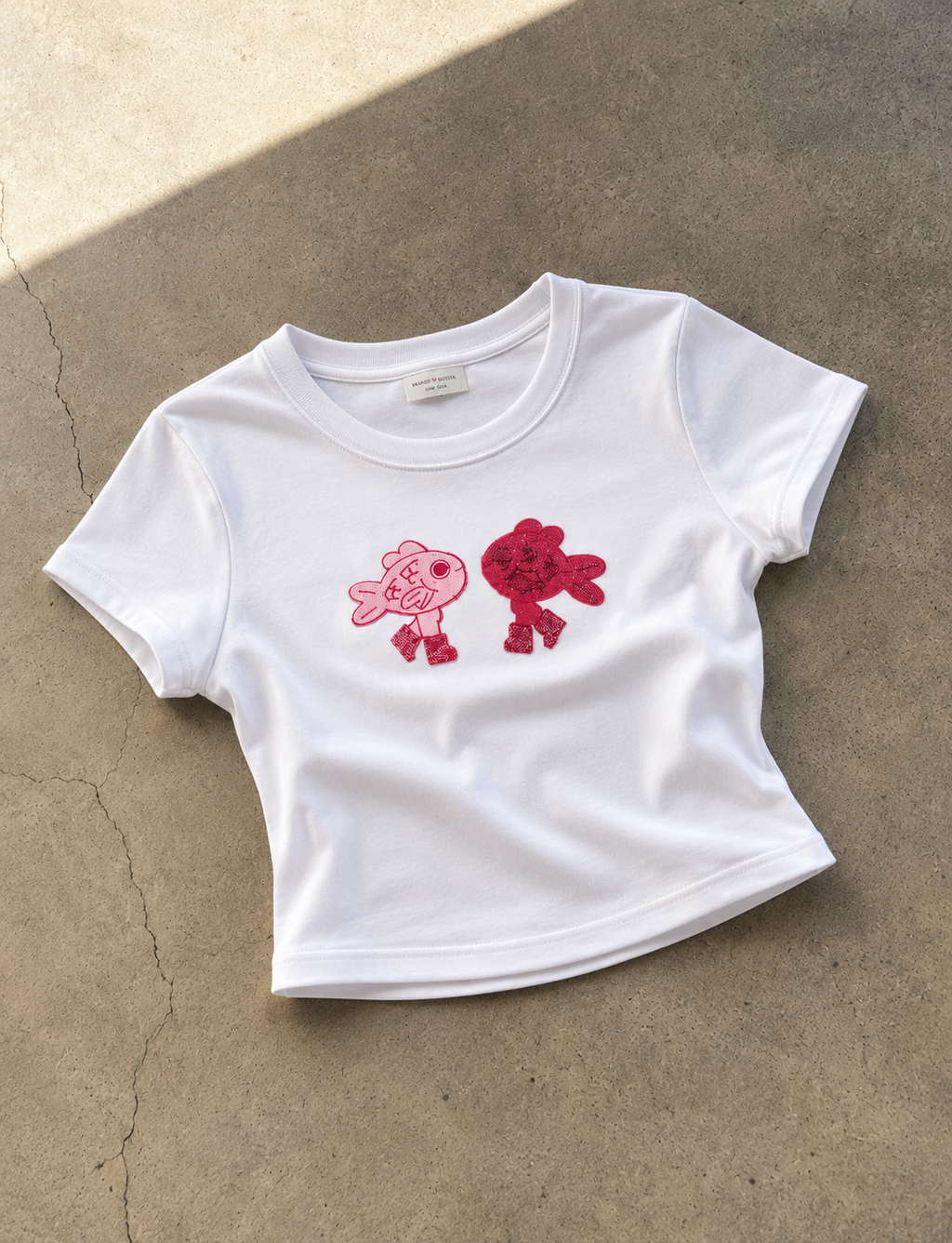 Kissing Fishy Baby Tee dynamic duo