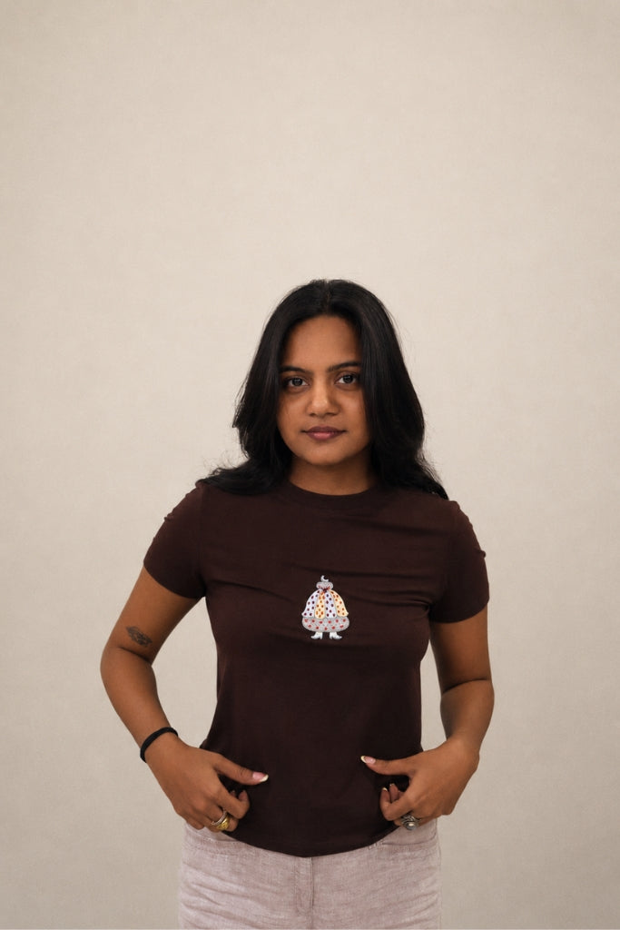 brown puff tee