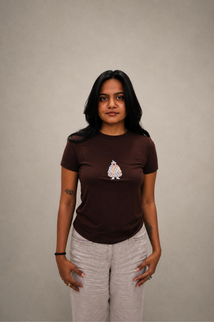 brown puff tee